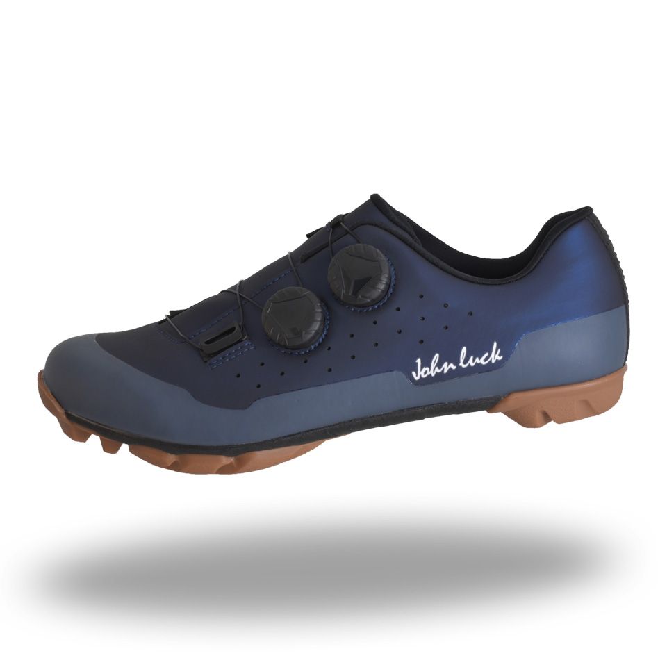 Refuerzo en la puntera de las zapatillas MTB John Luck Captur