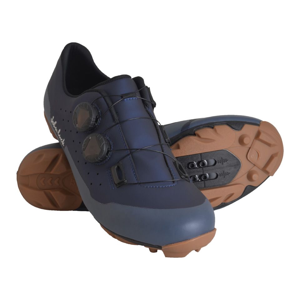 Suela de carbono RC color caramelo en zapatillas Captur