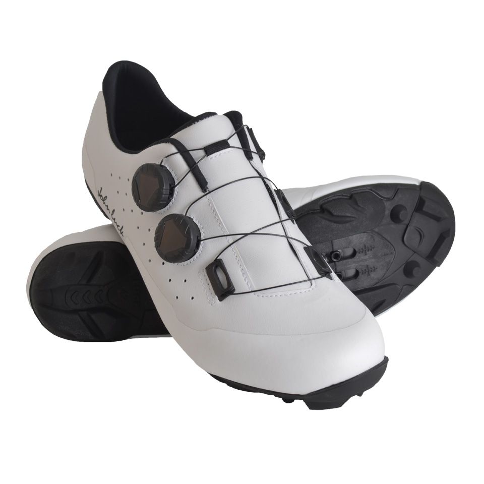 Suela de carbono RC negra en zapatillas John Luck Captur