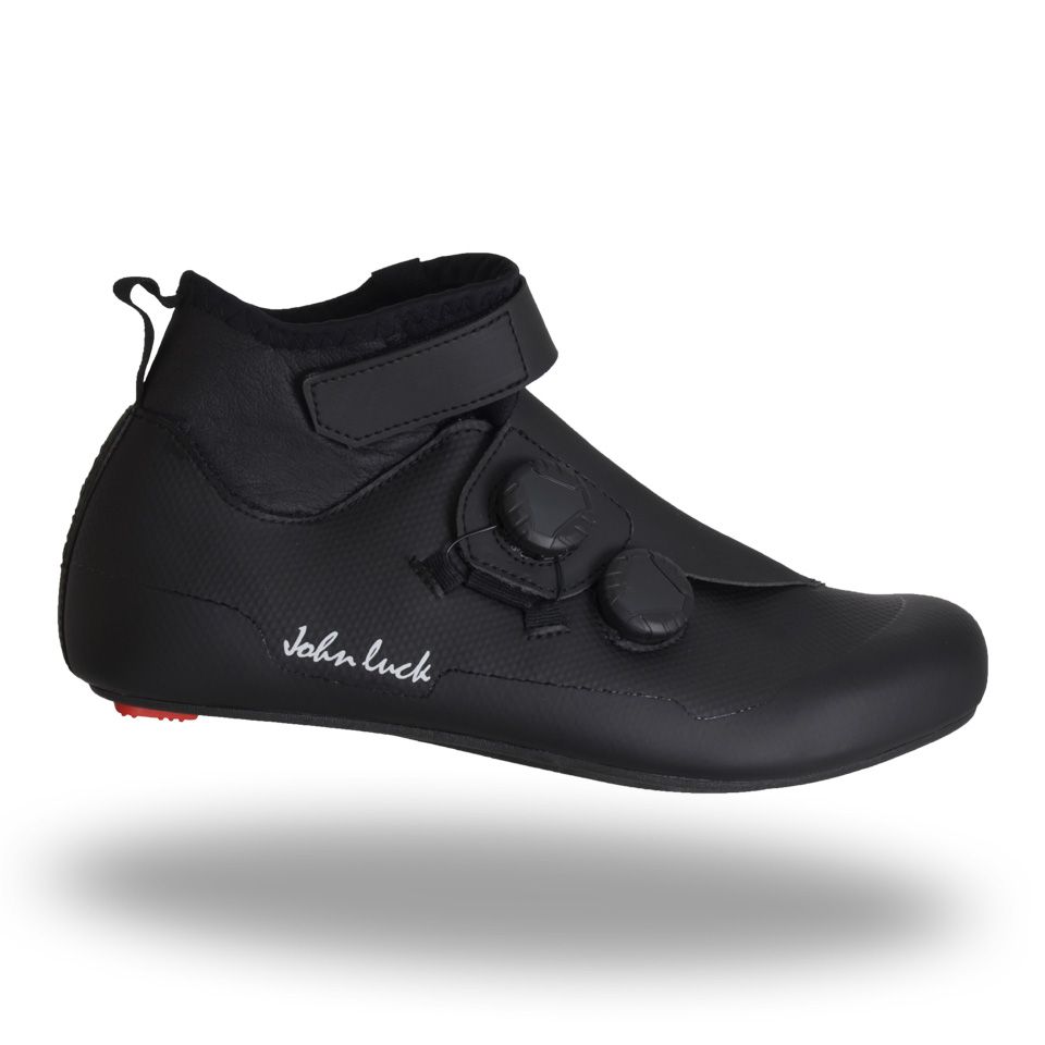zapatilla ciclismo carretera invierno color negro