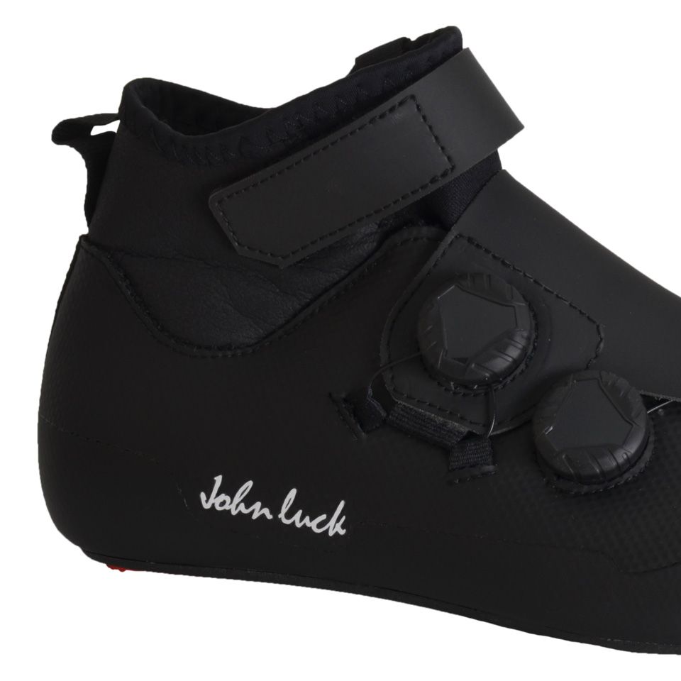 zapatilla John Luck Burgos negra carretera invierno