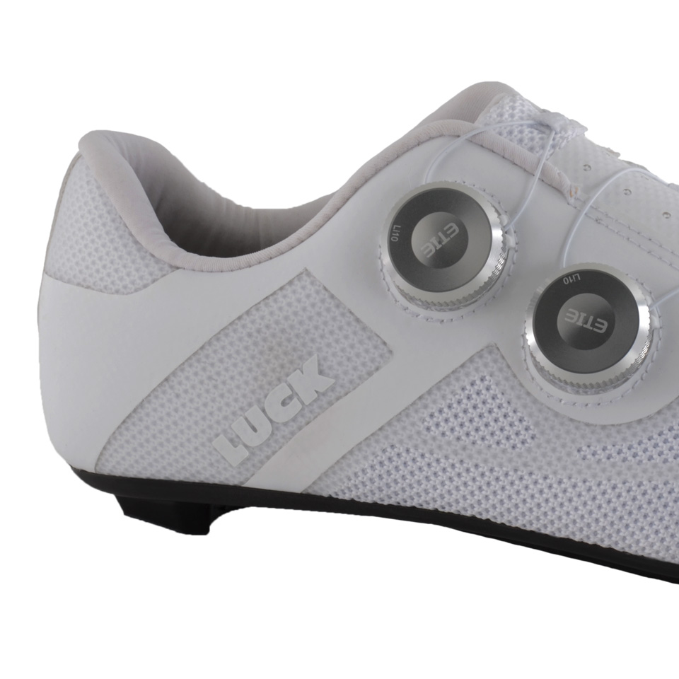 zapatillas de carretera blancas para pies anchos y juanetes John Luck Auris