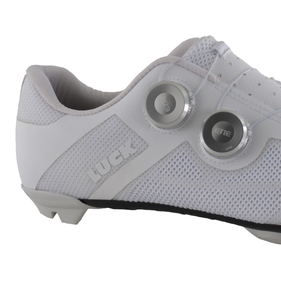 zapatillas MTB blancas para juanetes y pies anchos John Luck Auris